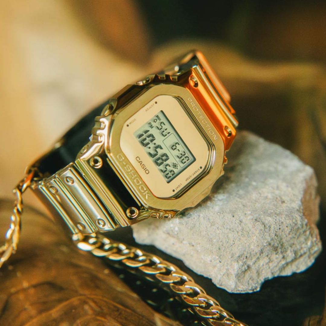 Casio Fine Metallic GM-5600YMG-9ER rannekello