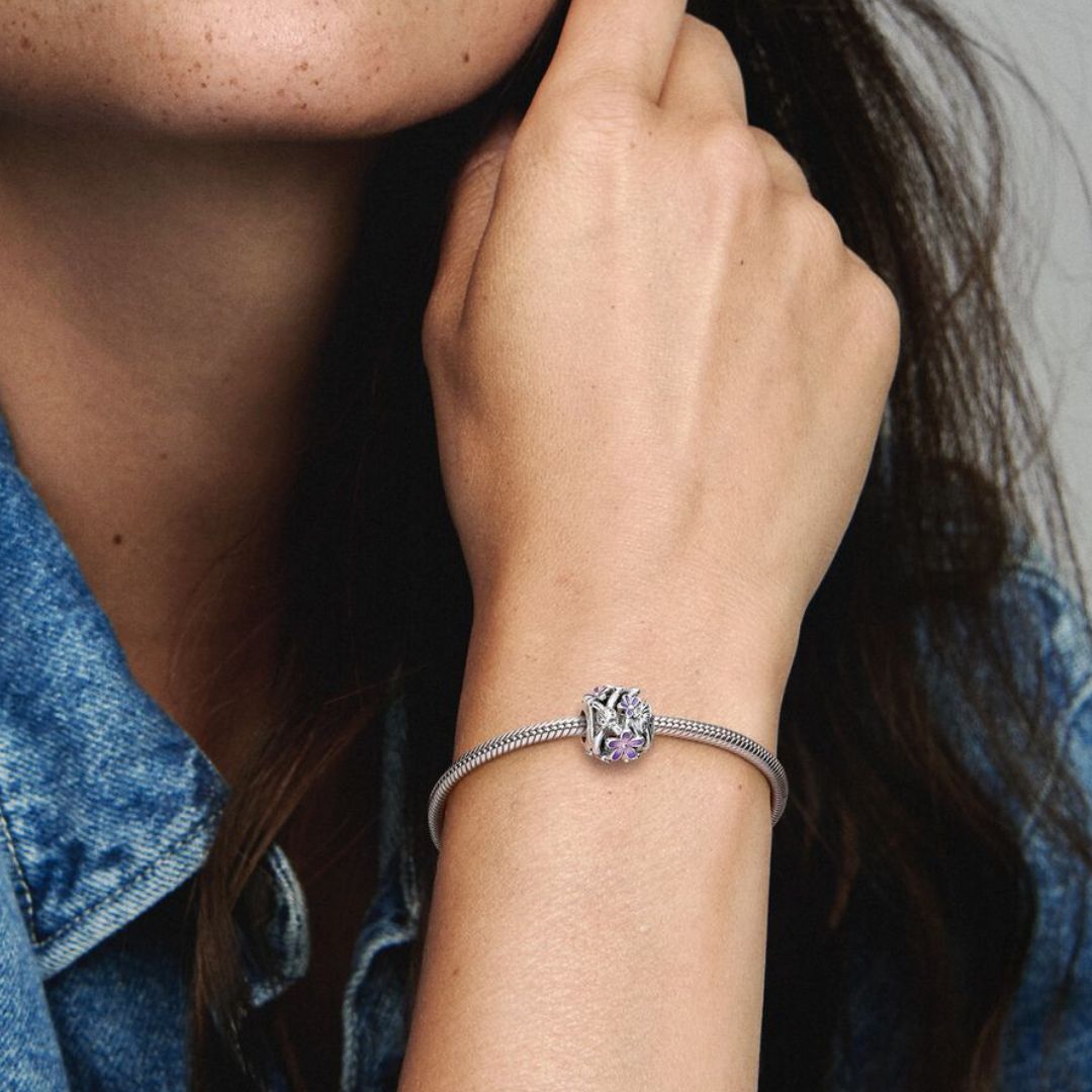 Pandora Moments Openwork Purple Daisy hela, hopea, 798772C02
