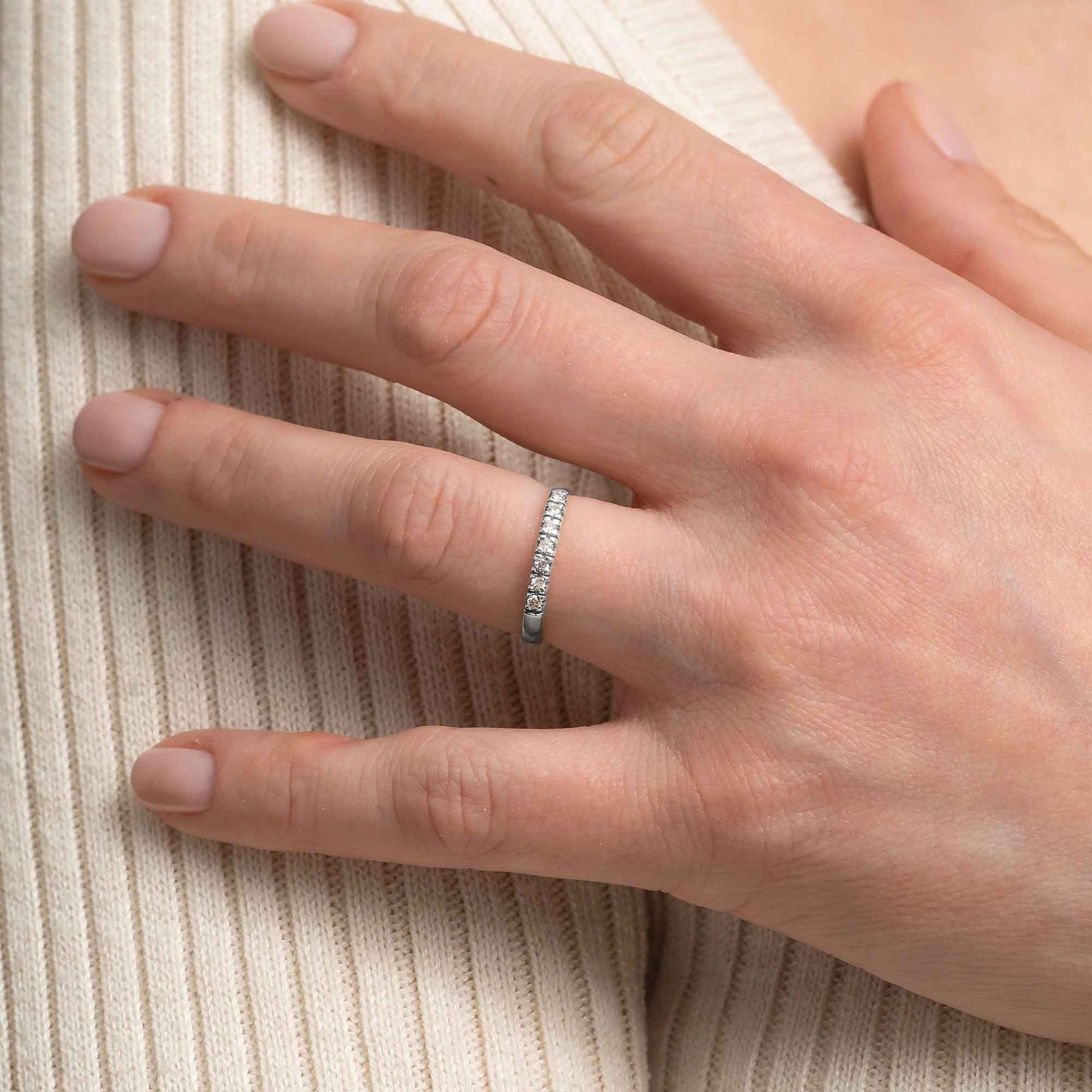 Silván Majlis timanttisormus 0,14ct, 14K valkokultaa, Silván vihkisormukset