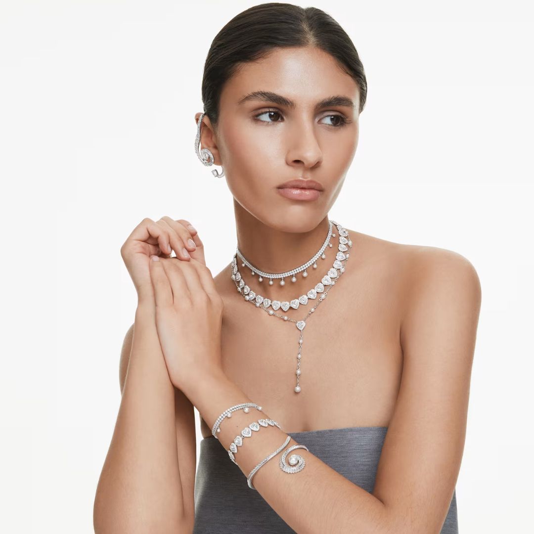 Swarovski x Ariana Grande Y kaulakoru, vaalea metalli, kirkkaat kristallit ja valkoiset helmet, 5720855