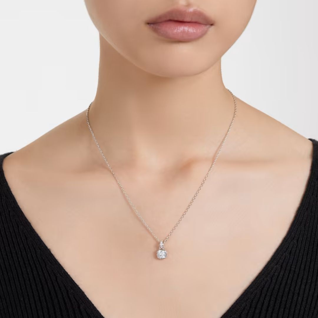 Swarovski Birthstone April korvakorut, vaalea metalli ja kirkkaat kristallit 5651704