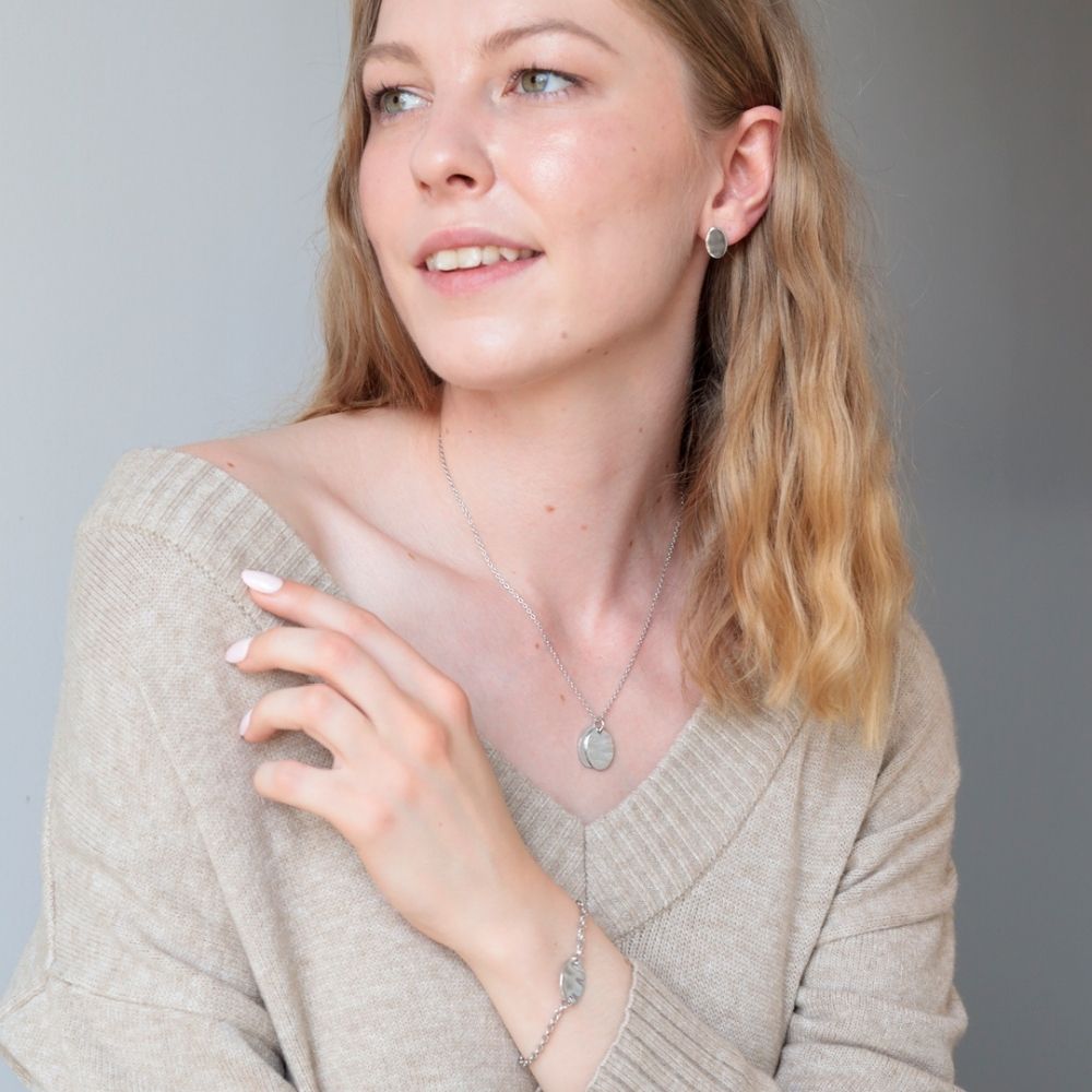 Lumoava Aava pendant, silver