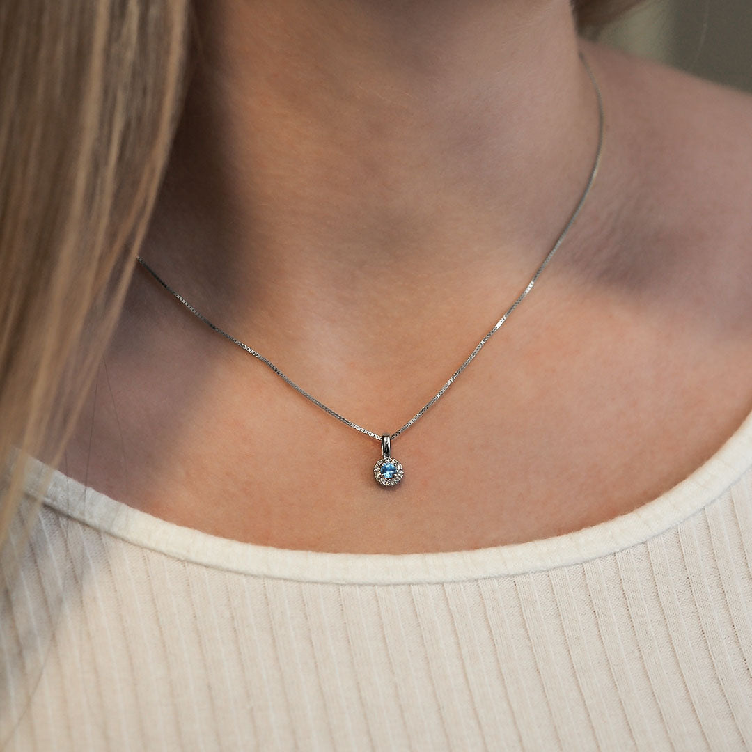 Silván Lauriel timanttiriipus 0,10ct topaasilla, 14K valkokultaa, Silván timanttikorut
