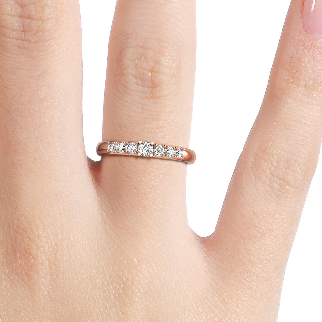 Silván timanttisormus 0,26ct, 14K rosekultaa, Silván vihkisormukset - Sormukset ylle puettuna, mallikuva - Laatukoru