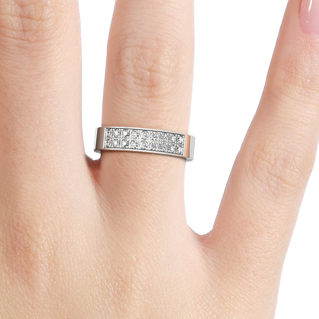 Silván timanttisormus 0,36ct, 14K valkokultaa ylle puettuna, Silván vihkisormukset