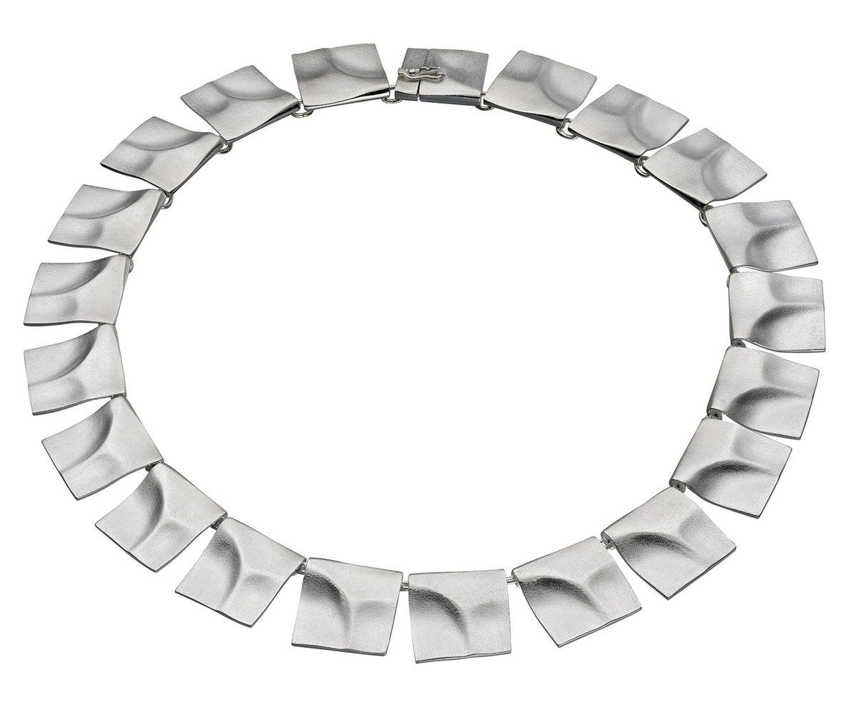 Kalevala Galaktiset huiput kaulakoru, Art by Kalevala - Kalevala - Laatukoru