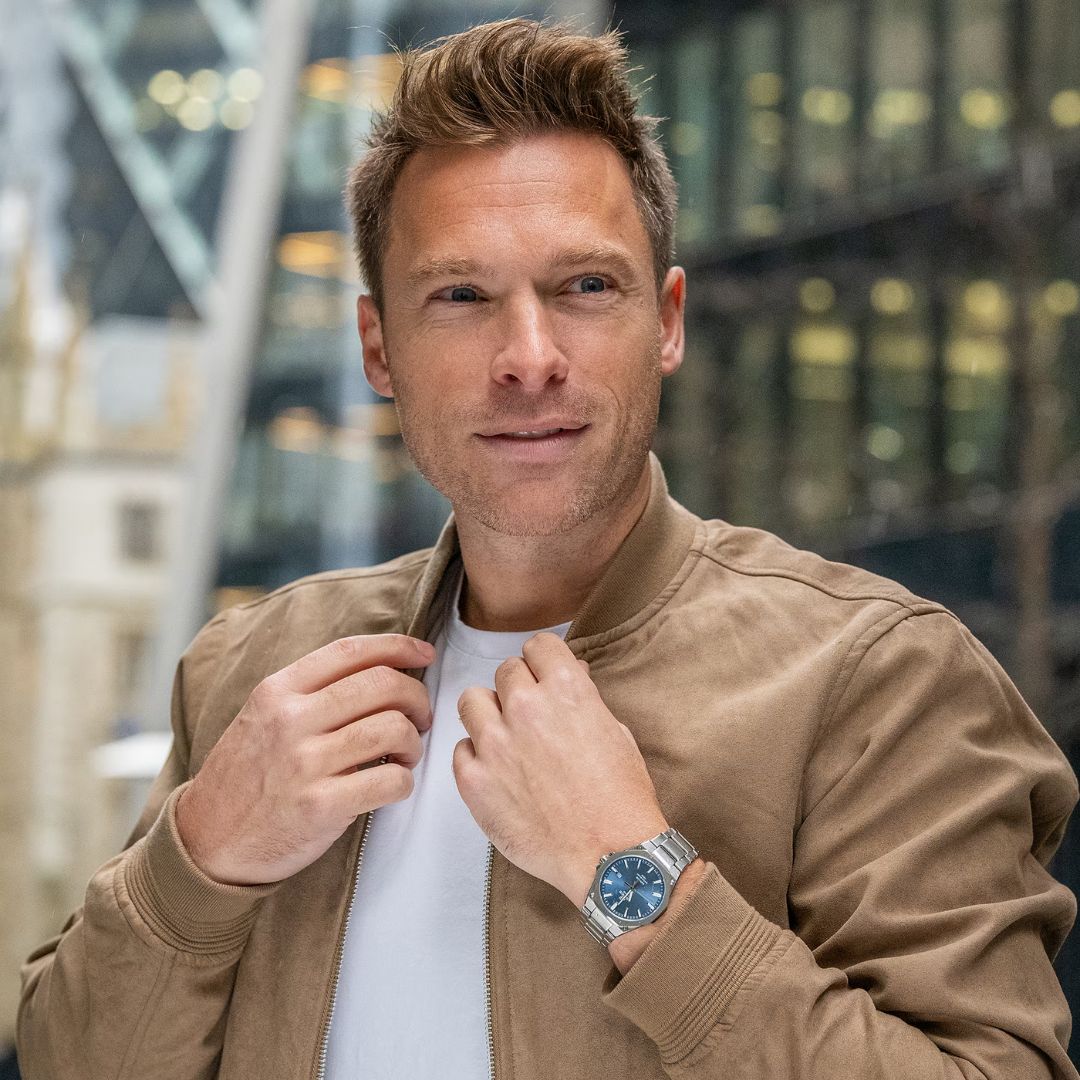 Casio Edifice EFR-S108D-2AVUEF miesten teräksinen rannekello