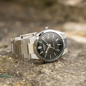 Casio Edifice EFK-110D-1AER Automatic rannekello, musta kellotaulu