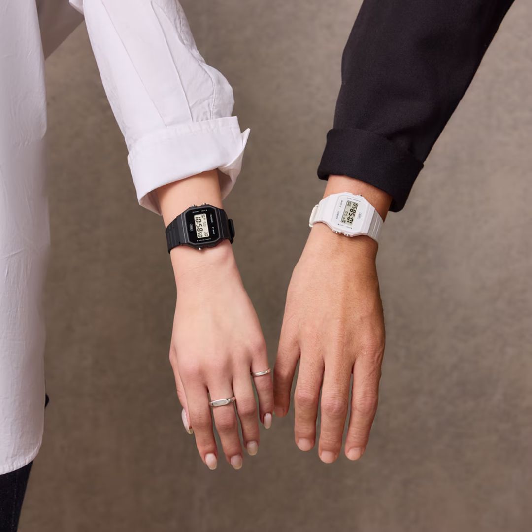 Casio F-91WB-7AEF digitaalinen rannekello valkoisella rakenteella