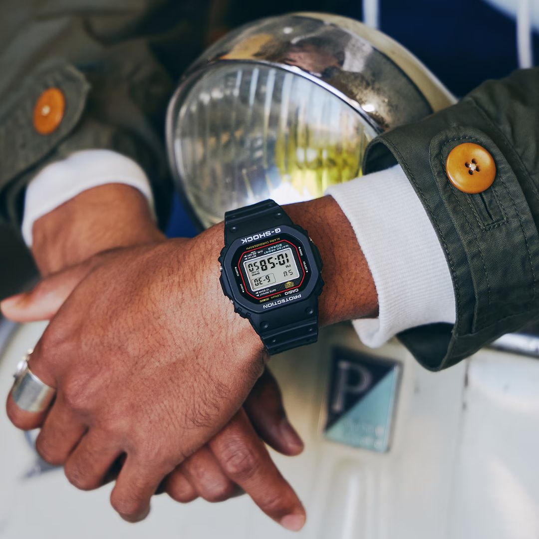 Casio G-Shock DW-5000R-1AER musta rannekello teräskuorella