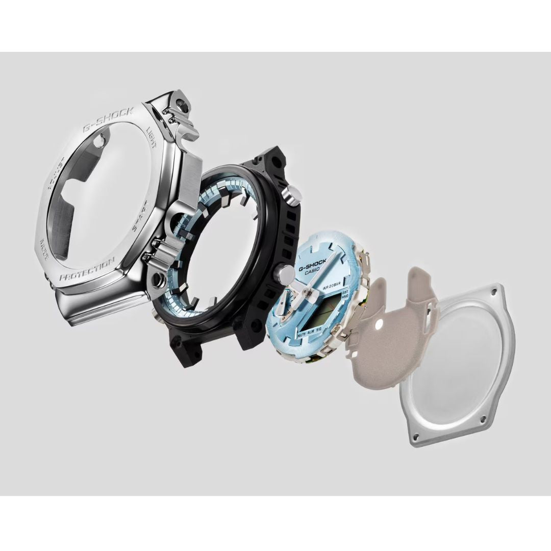 Casio G-Shock GM-2110D-8AER rannekello, kuoren rakenne