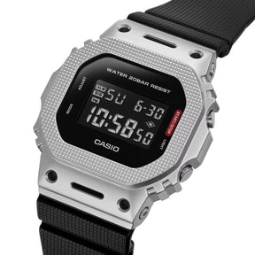 Casio G-Shock GM-5600M-1ER miesten digitaalinen rannekello