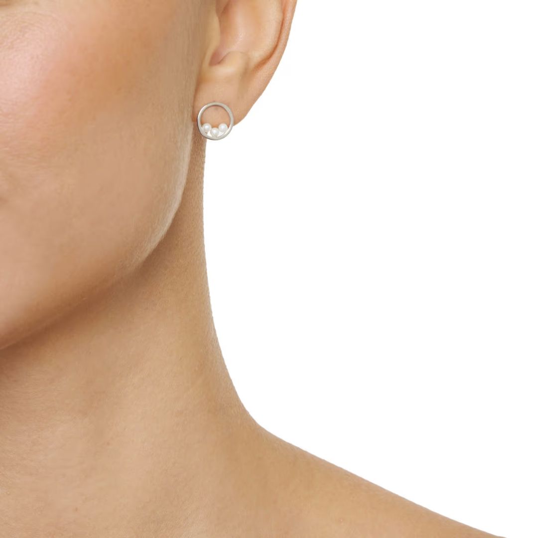 Efva Attling Little Roller Coaster Ear helmikorvakorut, hopeaa