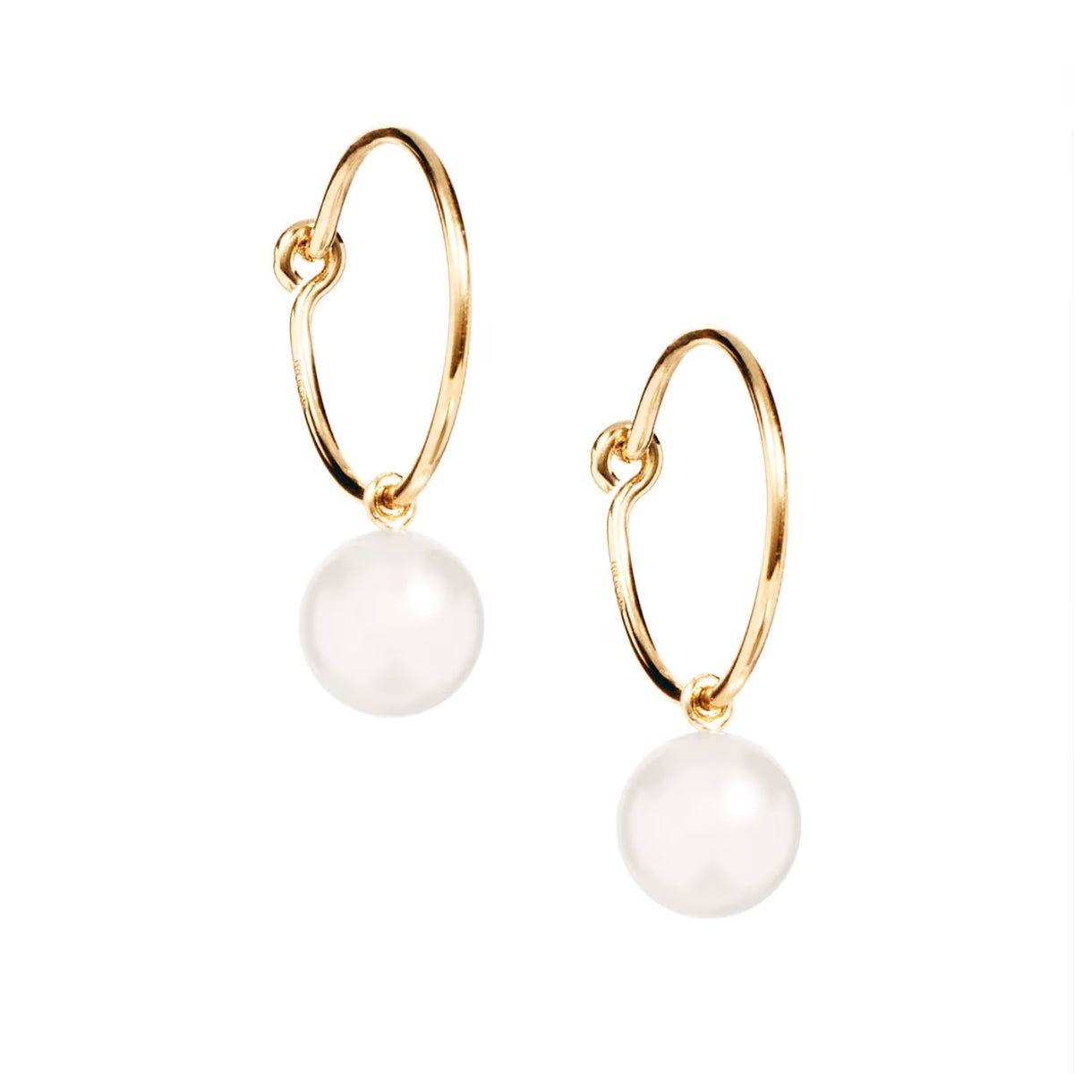 Efva Attling Pop Pearls Hoops korvakorut, keltakulta ja makeanvedenhelmi