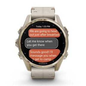 Garmin Fenix 8, 43 mm, Sapphire Amoled, vaalea kulta ja kalkkikivenvärinen nahkahihna, älykello 010-02903-40