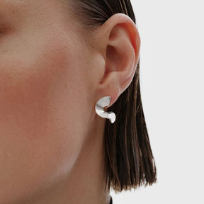 Kalevala Vetovoima pienet korvakorut, hopeaa, 2670183T