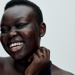 Pandora Essence Organically Shaped Infinity sormus, keltakullattu, 163318C00