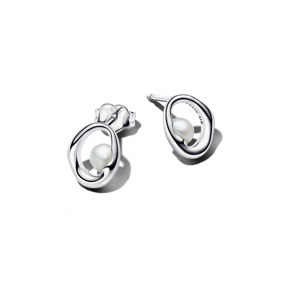 Pandora Essence Organically Shaped Oval & Treated Freshwater Cultured Pearl korvakorut, hopeaa, 293295C01