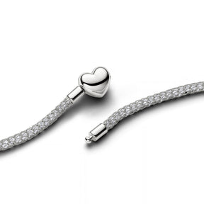 Pandora platinapinnoitettu mesh kaulakoru sydämenmuotoisella lukolla ja säihkyvällä punosketjulla