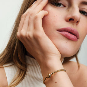 Pandora Moments Barrel Clasp Snake Chain rannekoru, keltakullattu, 563390C00