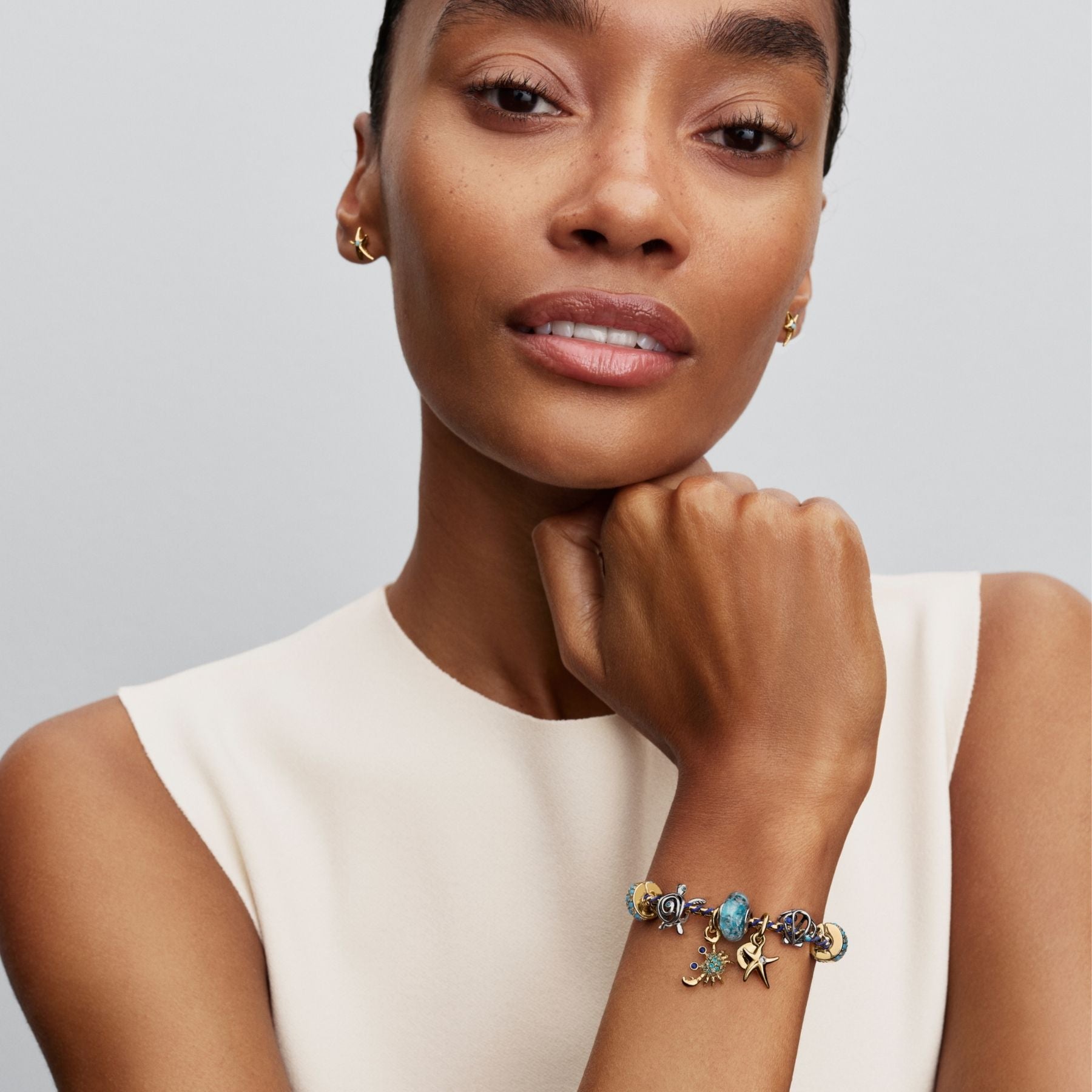 Pandora Moments Crab hela, keltakullattu, 764684C01