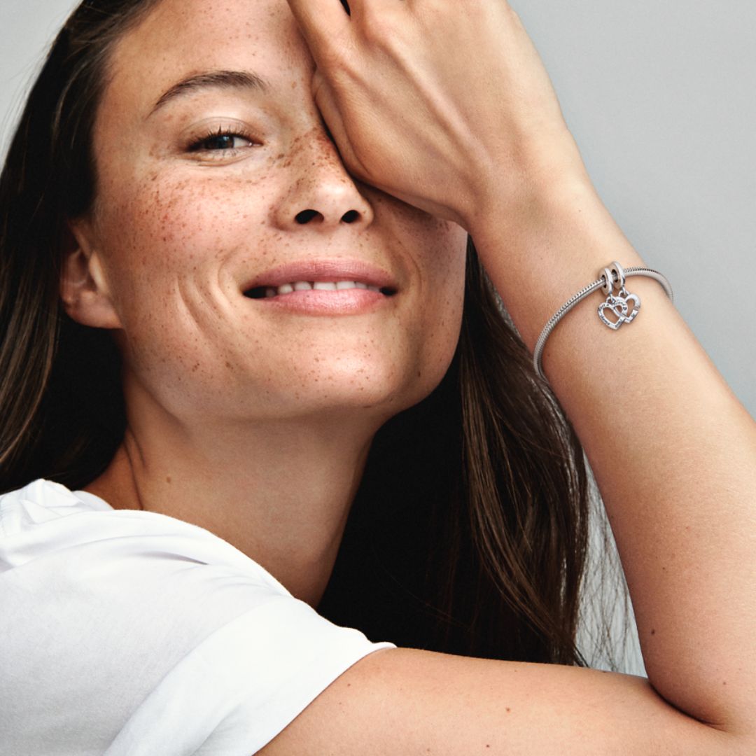 Pandora Moments Linked Sister Hearts Split hela, hopea, 799538C01