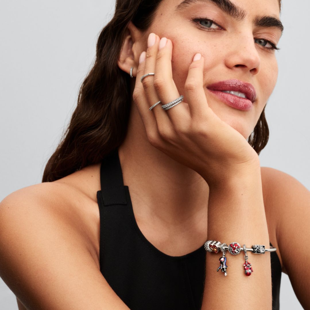 Pandora Moments Marvel Hanging Spider-Man hela, hopea, 792323C01