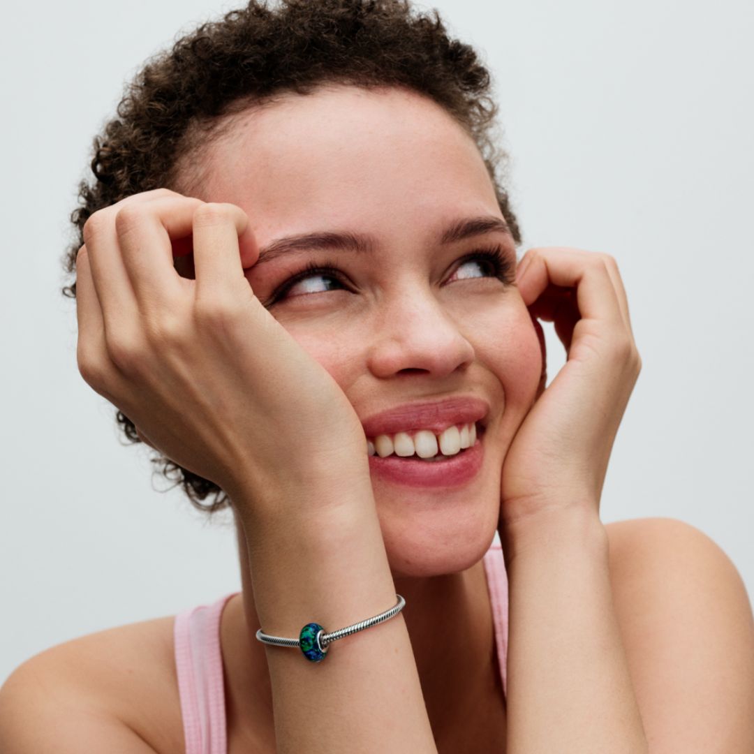 Pandora Moments Opalescent Green hela, hopea, 791691C04