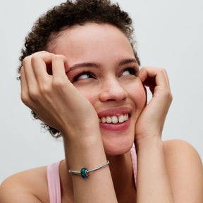 Pandora Moments Opalescent Green hela, hopea, 791691C04