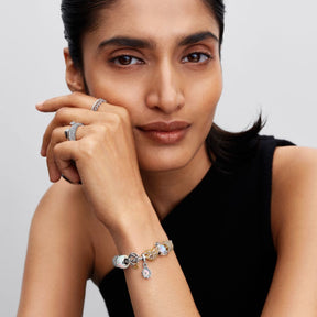 Pandora Moments Opalescent Infinity Double hela, hopea, 794251C01