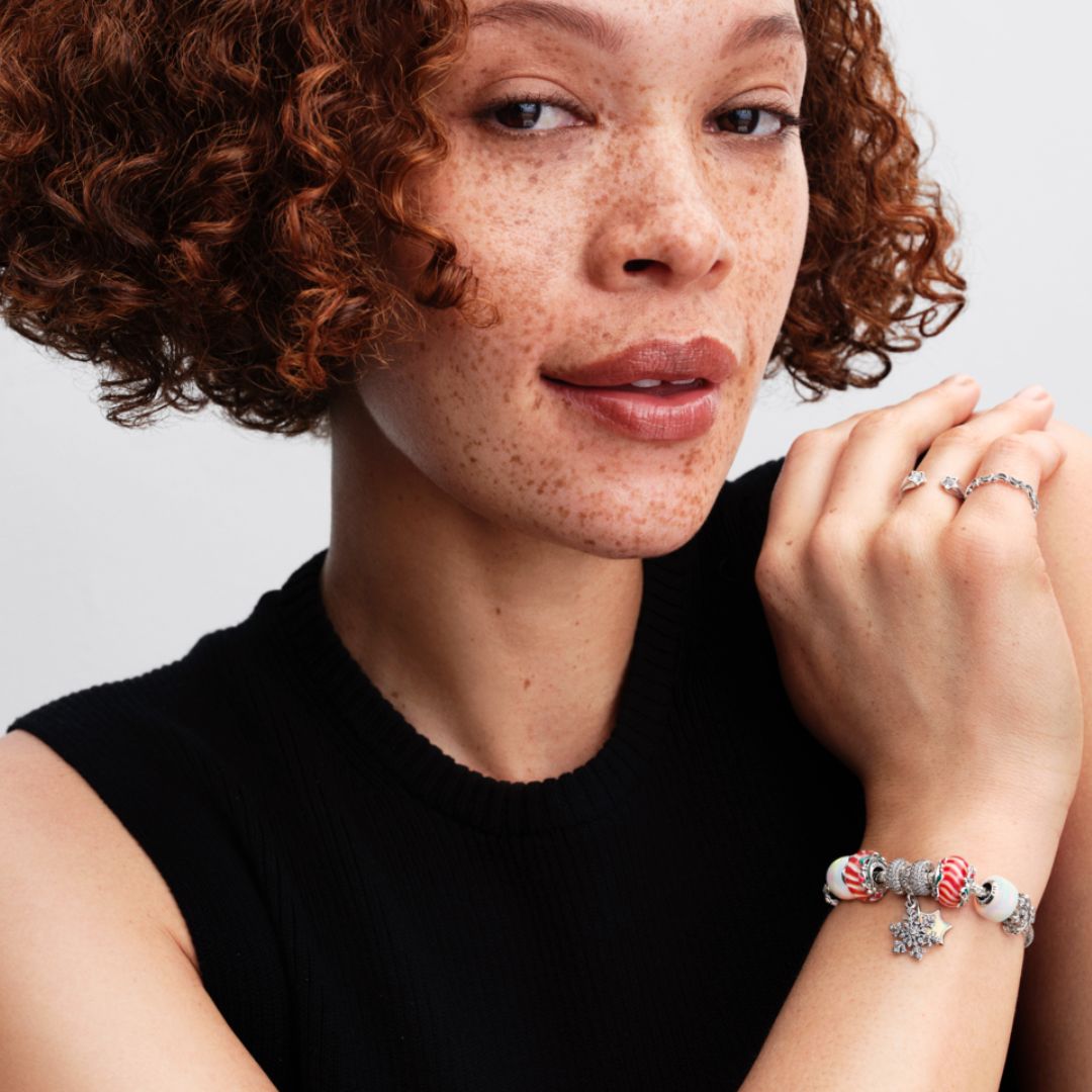 Pandora Moments Opalescent Snowflake Double hela, hopea, 794142C01