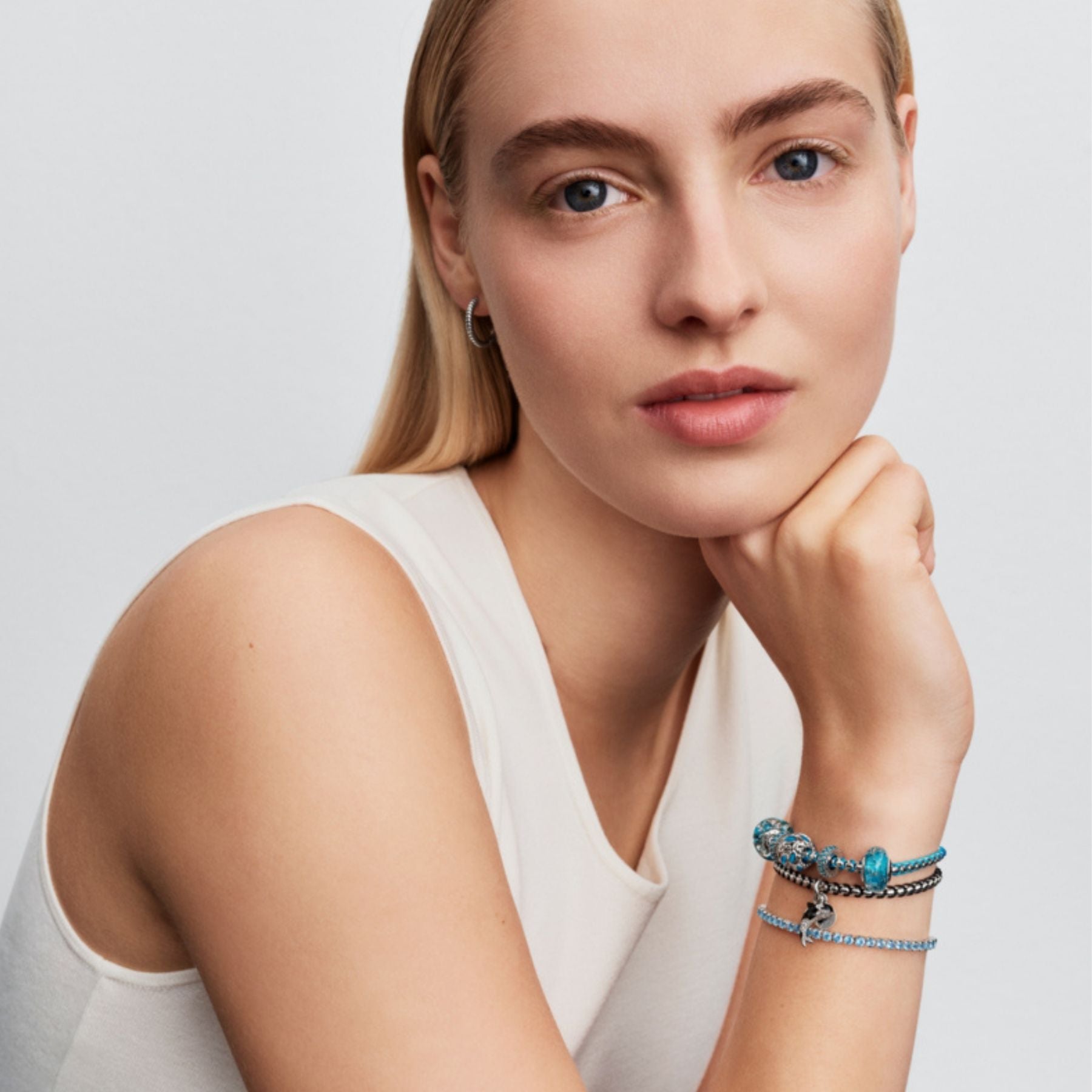 Pandora Moments Openwork Swimming Fish hela, hopeaa, 794699C01