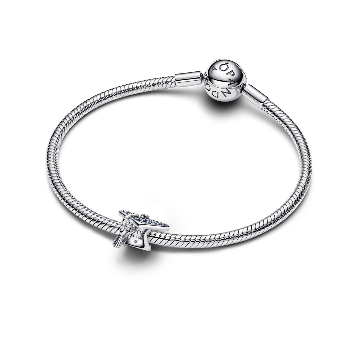 Pandora Sparkling Blue 2026 Graduation Cap hela, hopea, 794461C01