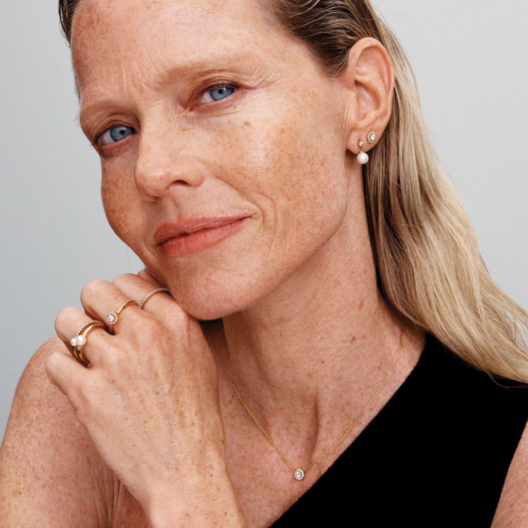 Pandora Timeless Round Pavé Halo tappikorvakorut, keltakullattu, 263019C01