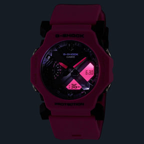 Pinkki Casio G-Shock GA-2300-4AER rannekello mustalla kellotaululla