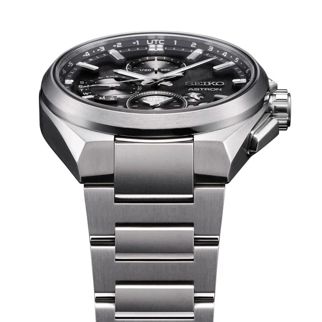 Seiko Astron GPS Solar Dual-Time Chronograph SSH163J1 rannekello