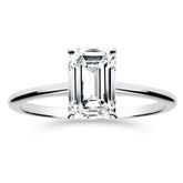 Silván Solitaire Emerald timanttisormus 1,50ct, valkokultaa, Silván vihkisormukset