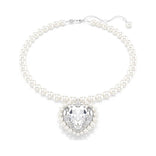 Swarovski x Ariana Grande kaulakoru, vaalea metalli, kirkkaat kristallit ja valkoiset helmet, 5720858
