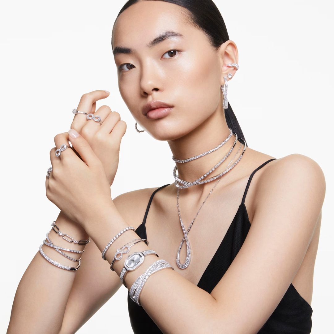 Swarovski Dextera bangle rannekello, vaalea metalli ja kirkkaat kristallit, 5672977