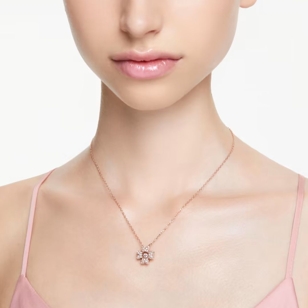 Idyllia Necklace Rose Gold Heart Necklace Swarovski Swarovski