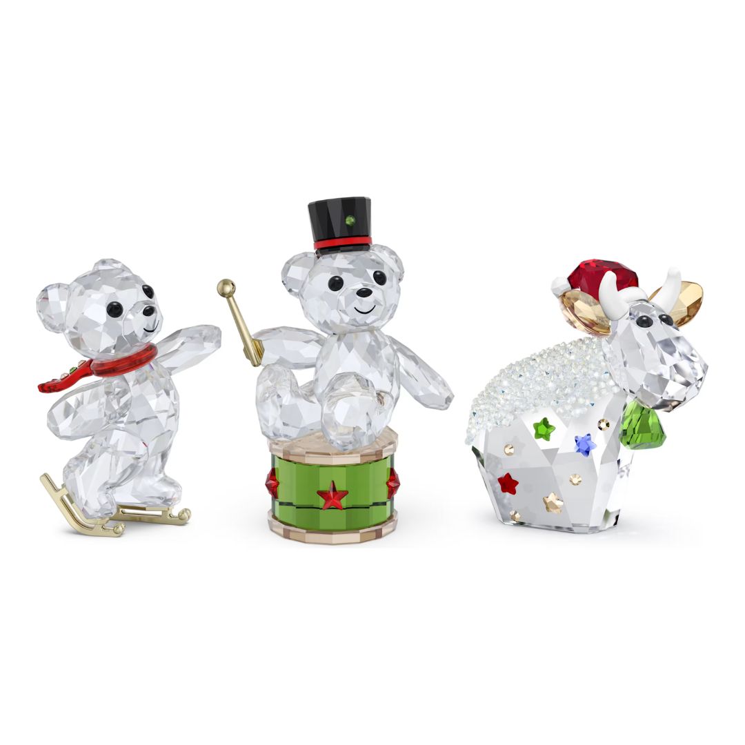Swarovski Kris Bear Holiday Annual Edition 2025 Crystal Figure 5701510