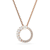 Swarovski Matrix riipus, ruusukullanväri kirkkailla kristalleilla ja valkoisella helmellä 5692265
