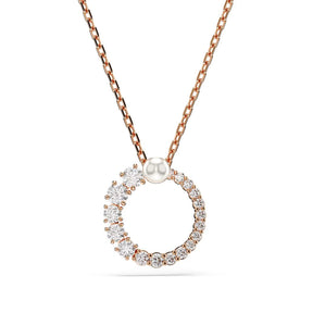 Swarovski Matrix riipus, ruusukullanväri kirkkailla kristalleilla ja valkoisella helmellä 5692265