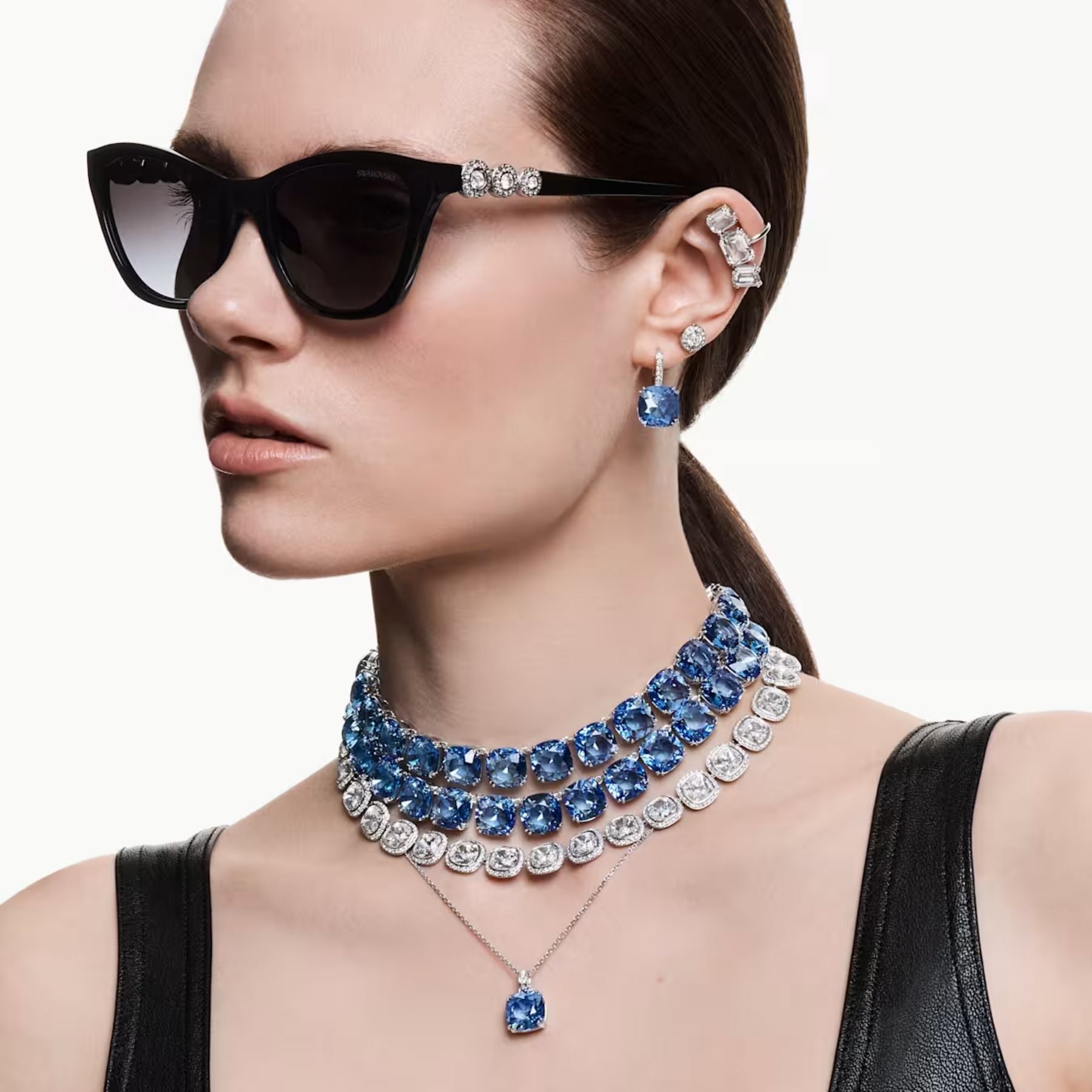 Swarovski Millenia riipus, vaalea metalli ja sininen kristalli, 5760057