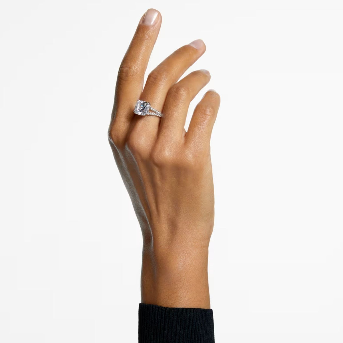 Swarovski Stilla Cocktail sormus, vaalea metalli ja kirkkaat kristallit