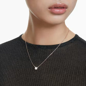 Swarovski Stilla riipus, ruusukullanväri ja kirkas zirkoni 5701904