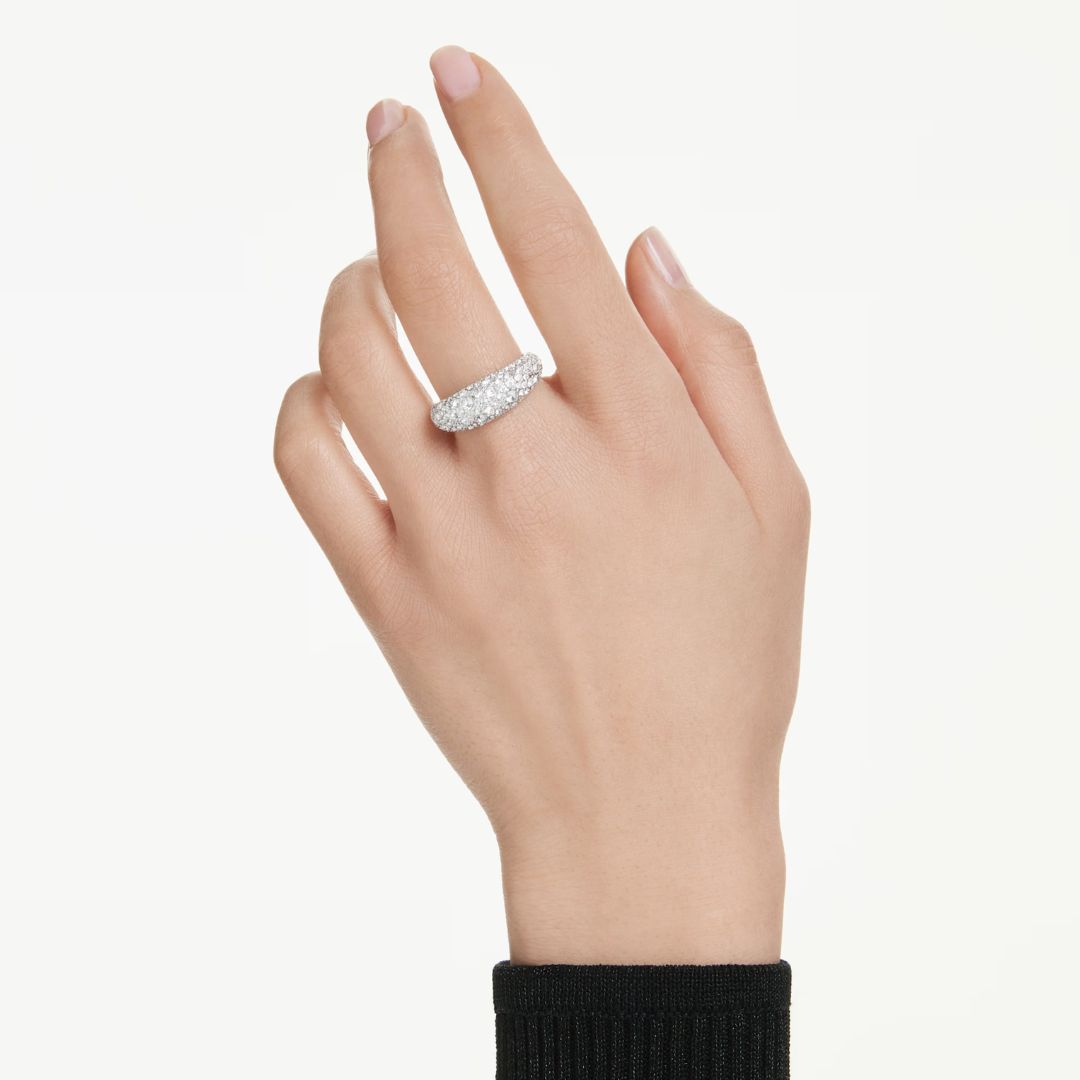 Swarovski Sublima sormus, vaalea metalli ja kirkkaat kristallit