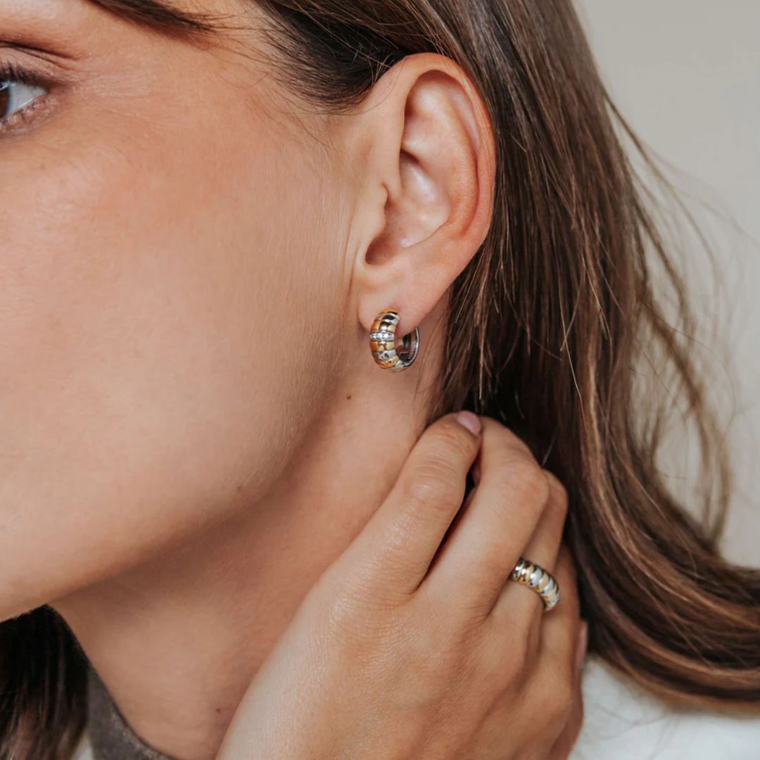 TI SENTO rengaskorvakorut, keltakullattua hopeaa ja zirkonit, 78024ZY