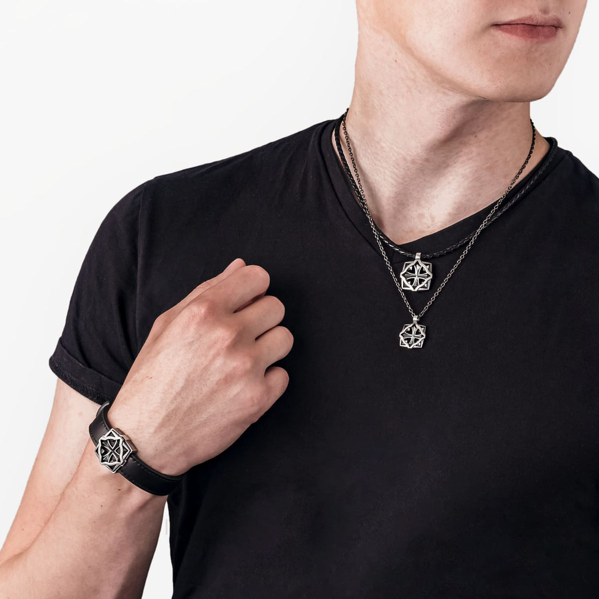 Lumoava Soturi rannekoru, nahkaranneke - Lumoava - Laatukoru