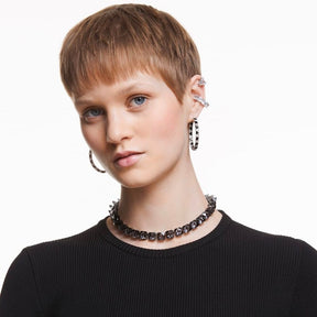 Swarovski Millenia korvakorut kirkkailla ja mustilla kristalleilla, 5616911